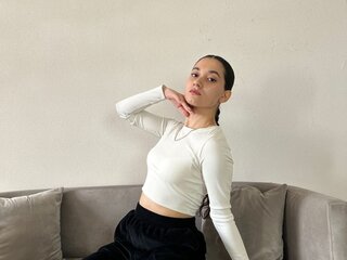 BettyMaldonado shows livejasmine