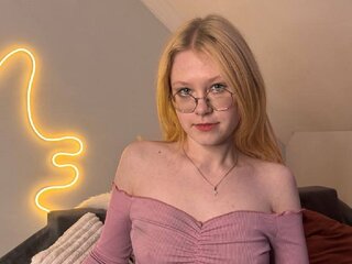 EmiliaDunn free livejasmin