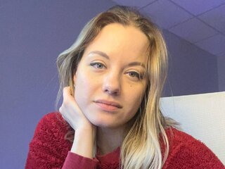 VireliaMoonfall naked webcam